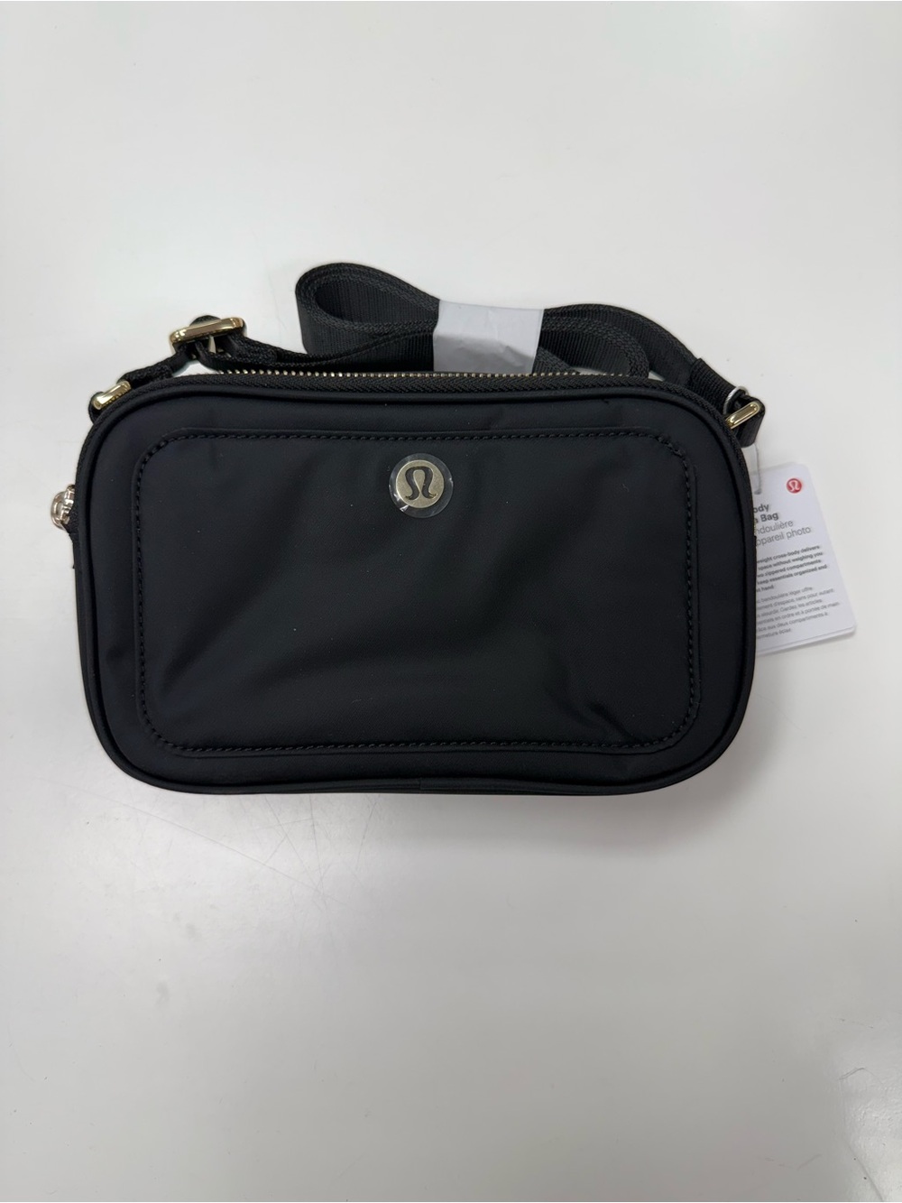 LuluLemon Crossbody Camera Bag in Black/Gold